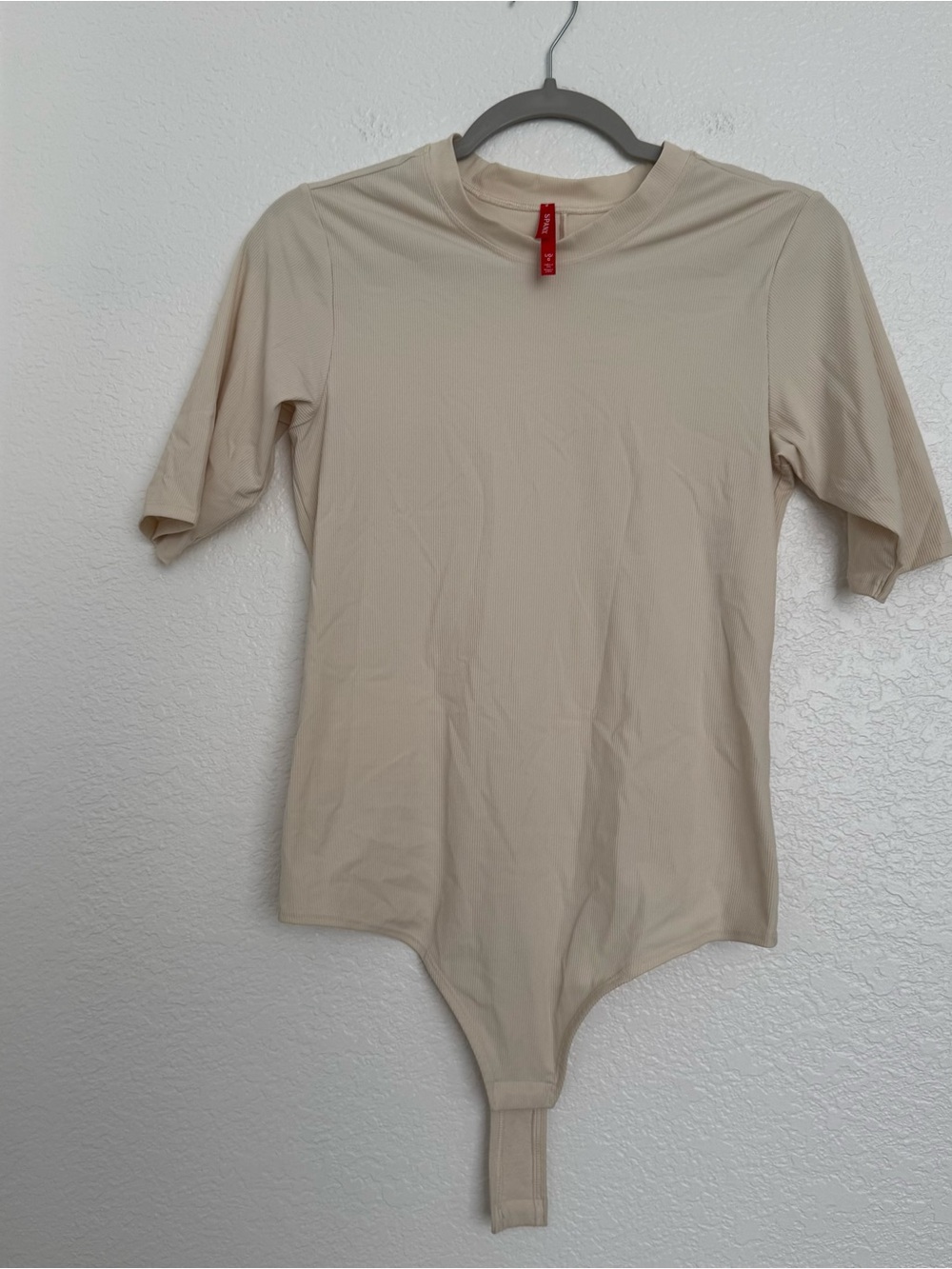 SPANX Suit Yourself Ribbed Short Sleeve Bodysuit Cream Women’s Size L